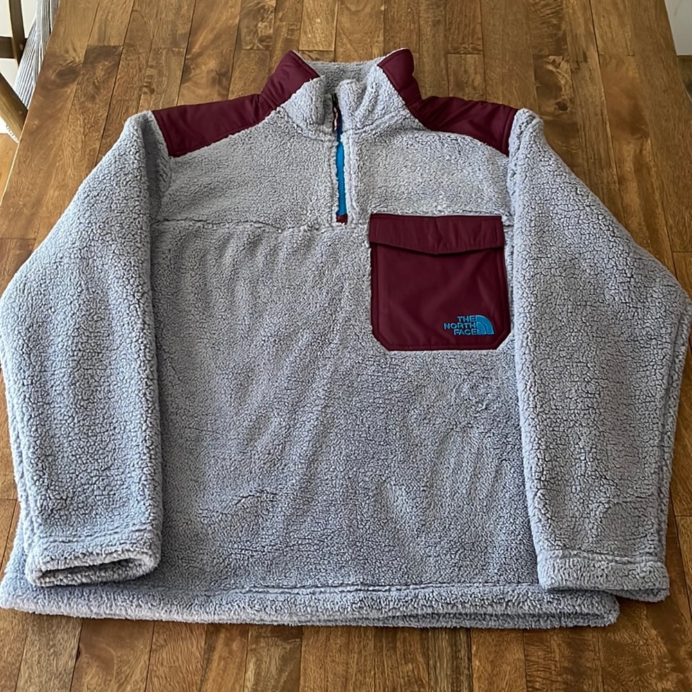 The North Face Fleece Pull Over *Rare*